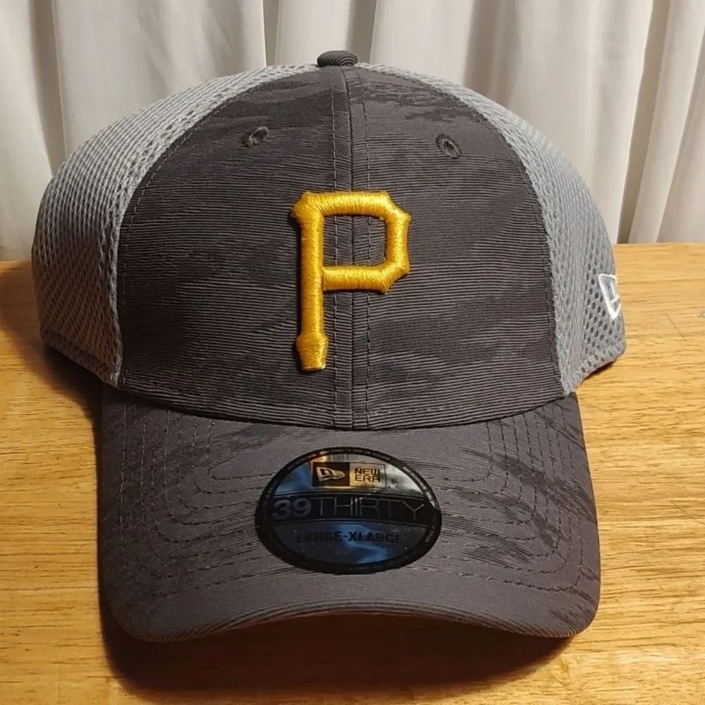 New Era Pittsburgh Pirates Camo Scuba L/XL Stretchfit Hat - New